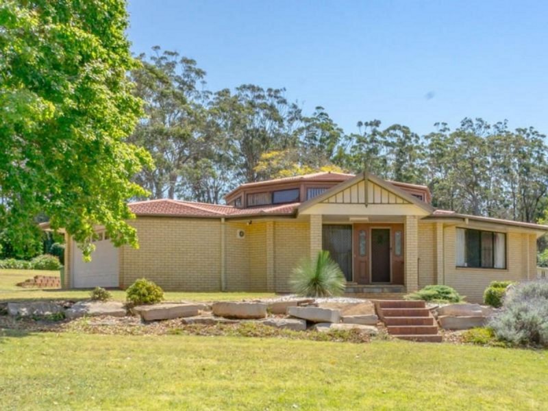 17 Niddrie Drive, Middle Ridge QLD 4350