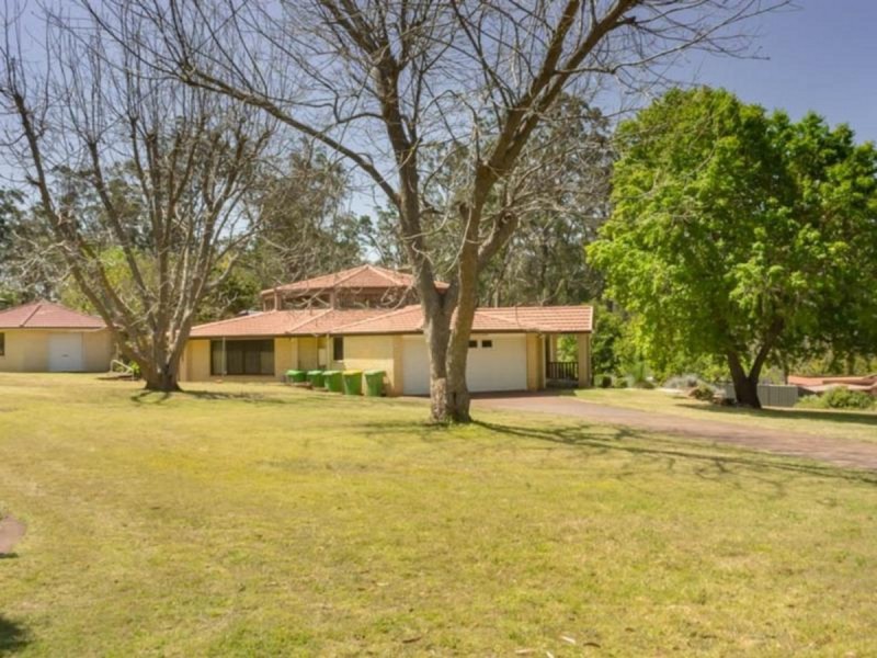 17 Niddrie Drive, Middle Ridge QLD 4350