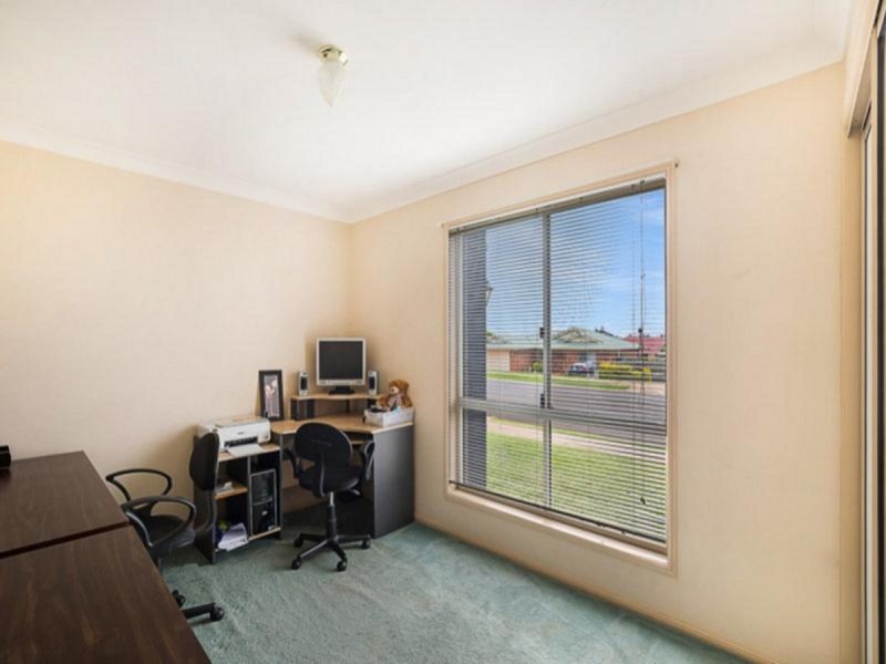 572 Hume Street, Middle Ridge QLD 4350
