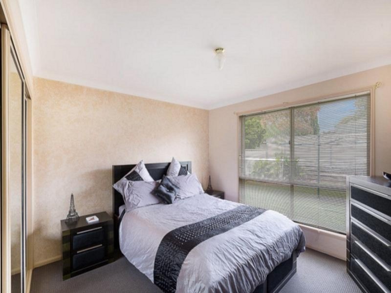 572 Hume Street, Middle Ridge QLD 4350