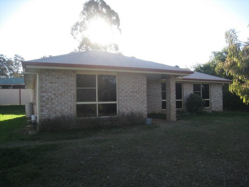 15 Skyview Street, Meringandan West QLD 4352