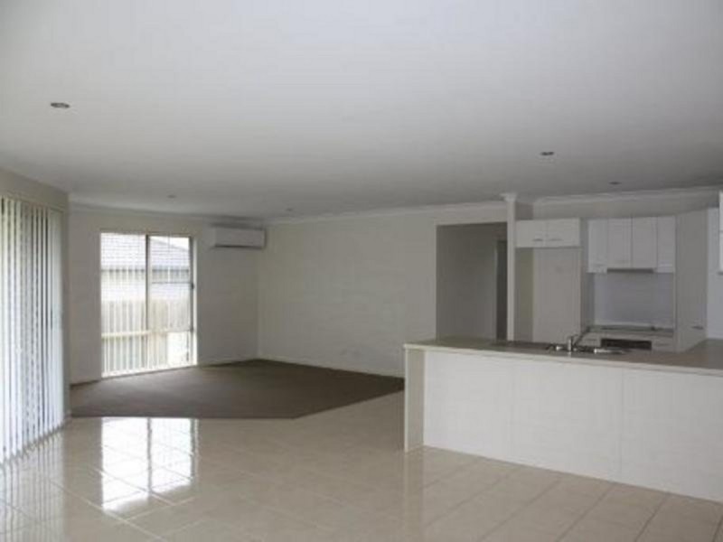 34 Newman Road, Wyreema QLD 4352
