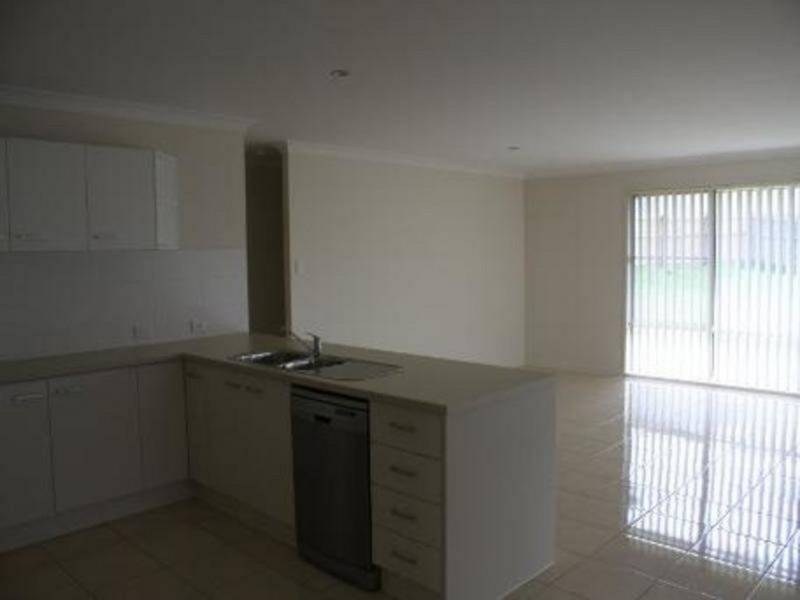 34 Newman Road, Wyreema QLD 4352