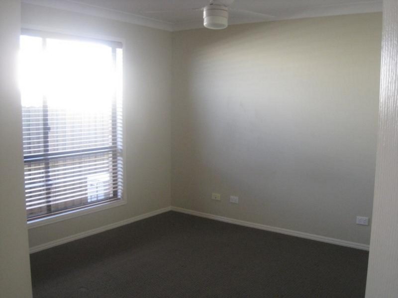 1/249 New England Highway, Harlaxton QLD 4350