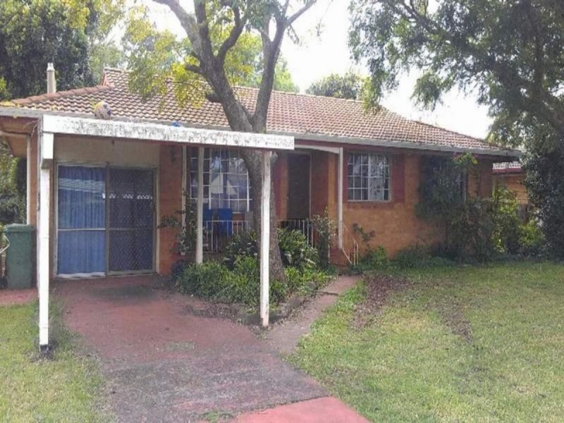 9 Lister Street, Harristown QLD 4350