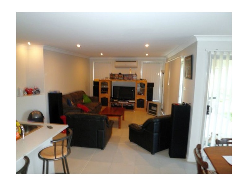 18 Northridge Drive, Cameron Park NSW 2285