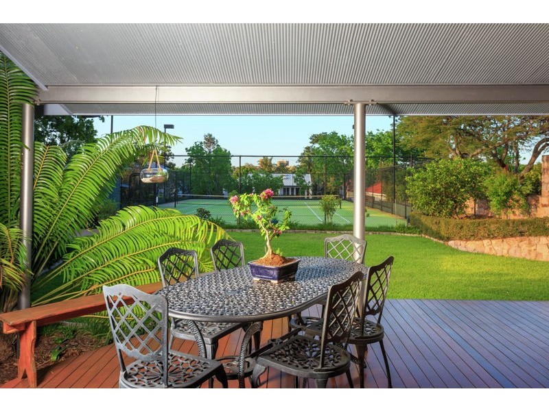 29 Neulans Road, Indooroopilly QLD 4068