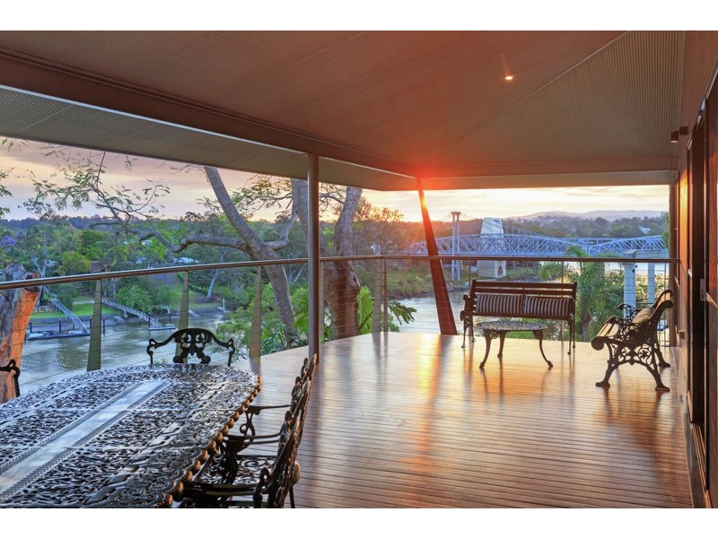 29 Neulans Road, Indooroopilly QLD 4068