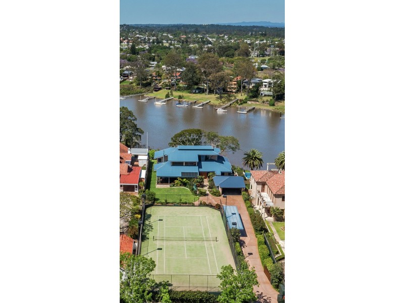 29 Neulans Road, Indooroopilly QLD 4068