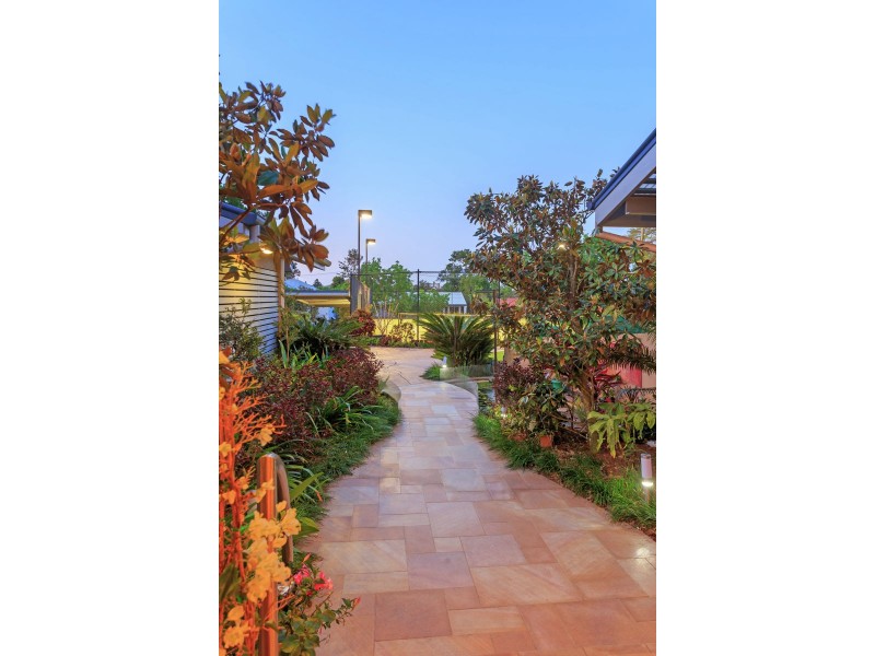 29 Neulans Road, Indooroopilly QLD 4068