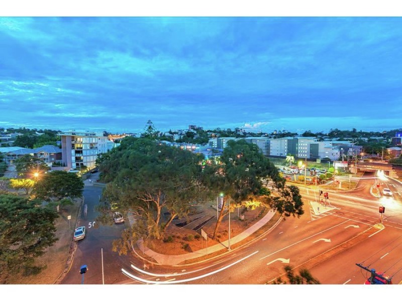 32/12 Belgrave Road, Indooroopilly QLD 4068