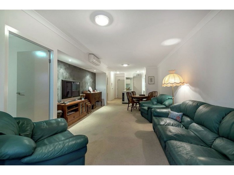 32/12 Belgrave Road, Indooroopilly QLD 4068