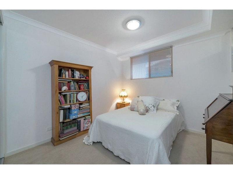 32/12 Belgrave Road, Indooroopilly QLD 4068