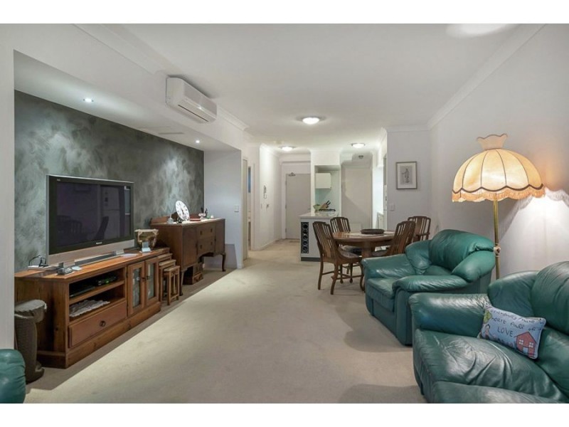 32/12 Belgrave Road, Indooroopilly QLD 4068