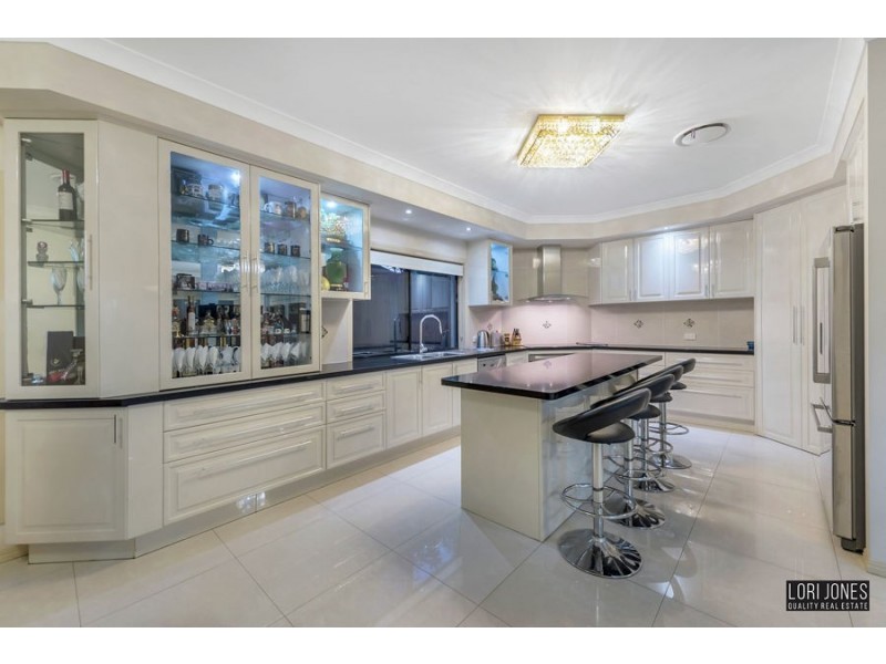 114 Broomfield Street, Taringa QLD 4068