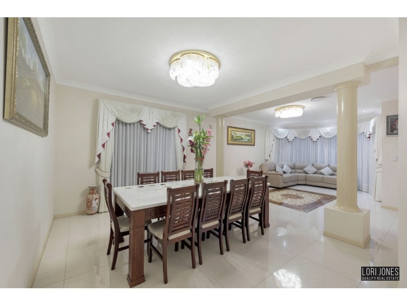 114 Broomfield Street, Taringa QLD 4068