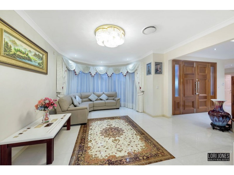 114 Broomfield Street, Taringa QLD 4068
