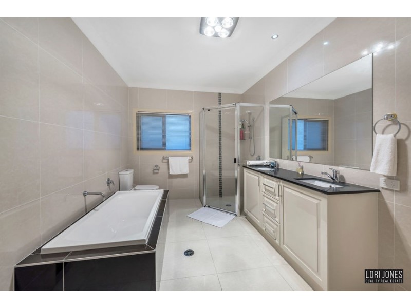 114 Broomfield Street, Taringa QLD 4068