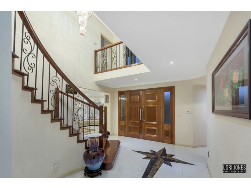 114 Broomfield Street, Taringa QLD 4068