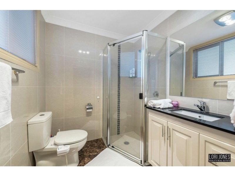 114 Broomfield Street, Taringa QLD 4068