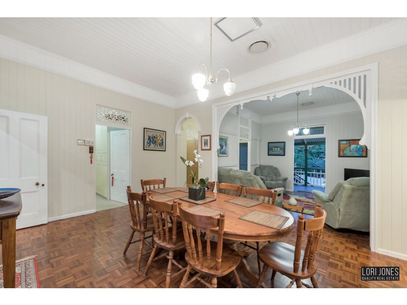 4 Dacre Street, Toowong QLD 4066