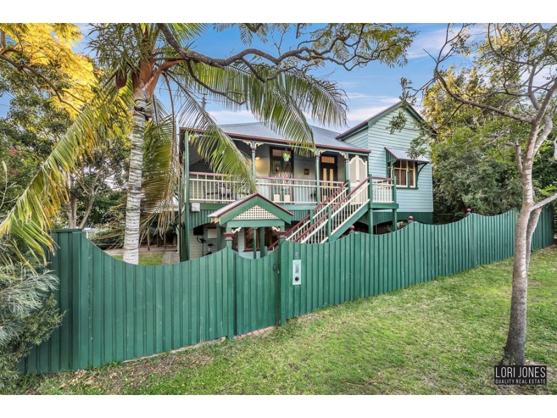 4 Dacre Street, Toowong QLD 4066