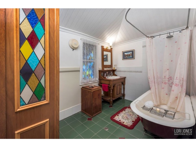 4 Dacre Street, Toowong QLD 4066
