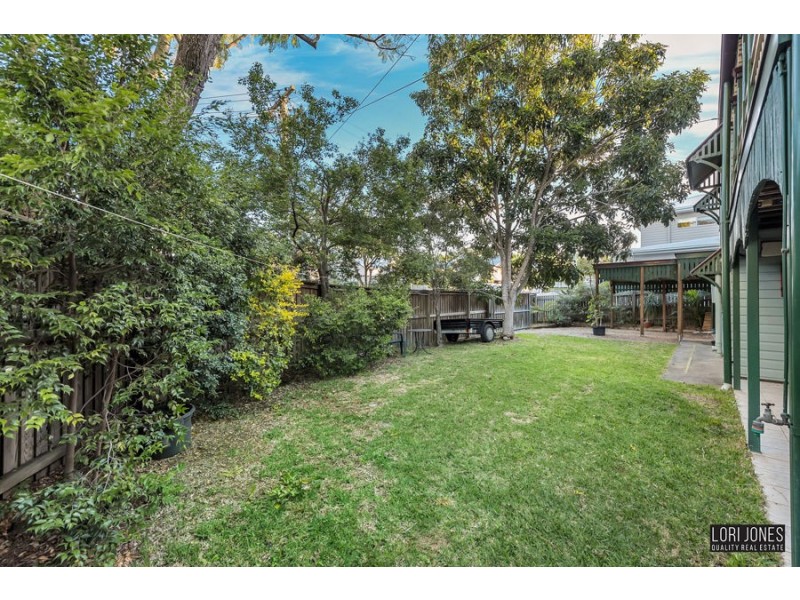 4 Dacre Street, Toowong QLD 4066