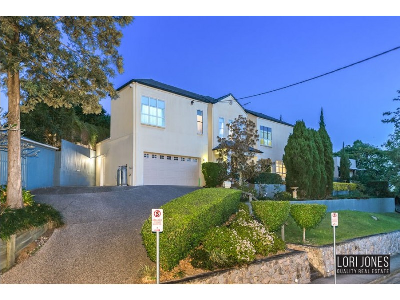 12 Ruskin Street, Taringa QLD 4068