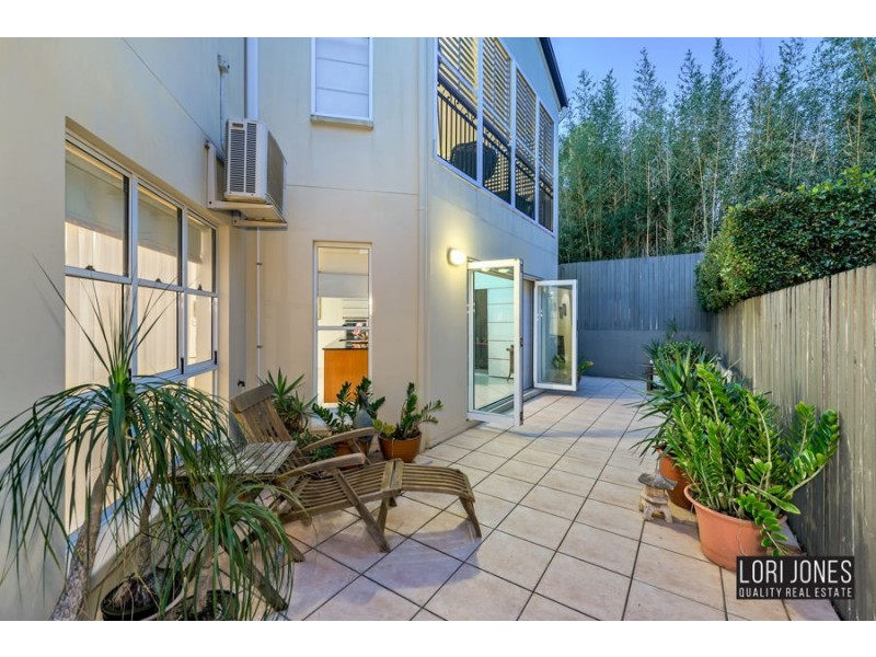 12 Ruskin Street, Taringa QLD 4068