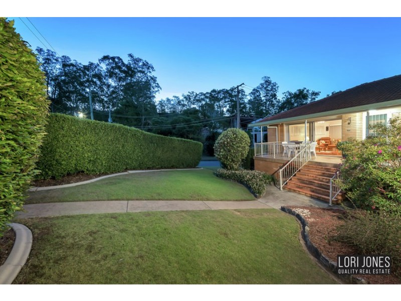 29 Nindethana Street, Indooroopilly QLD 4068