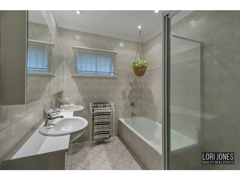 29 Nindethana Street, Indooroopilly QLD 4068