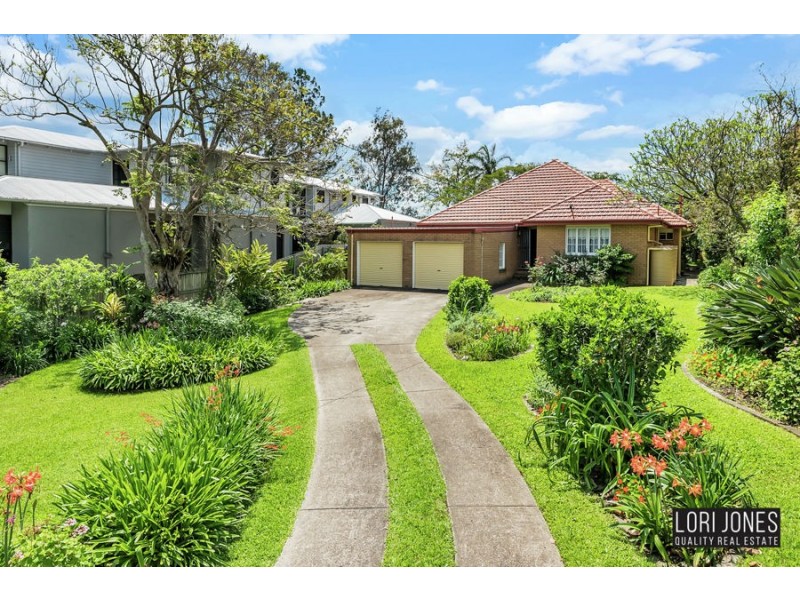 19 King Arthur Terrace, Tennyson QLD 4105