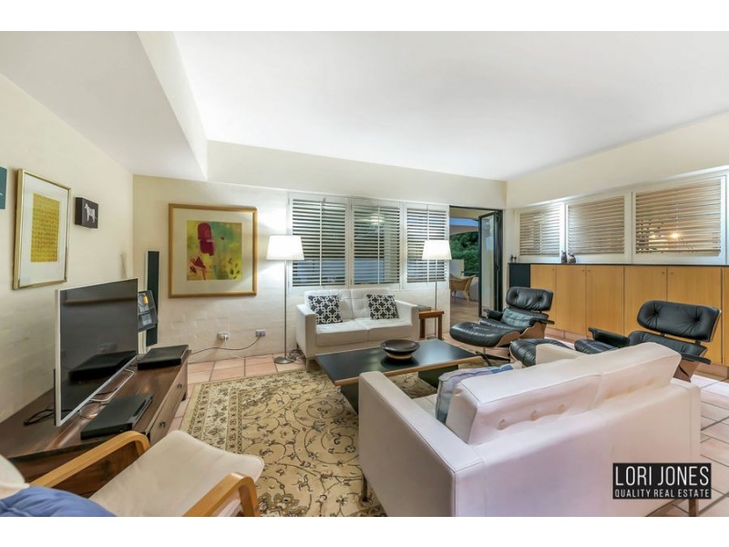 37 Dennis Street, Indooroopilly QLD 4068