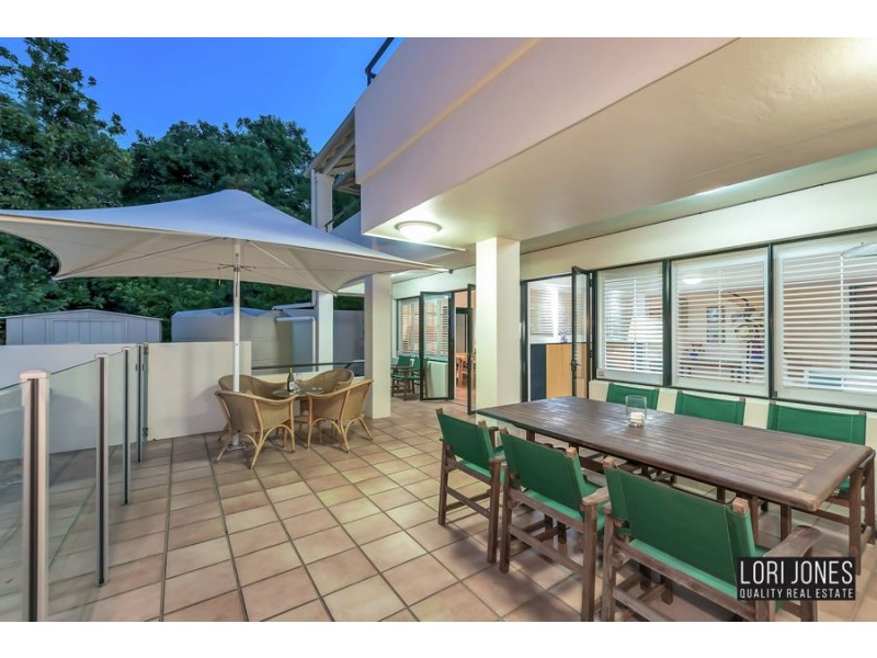 37 Dennis Street, Indooroopilly QLD 4068