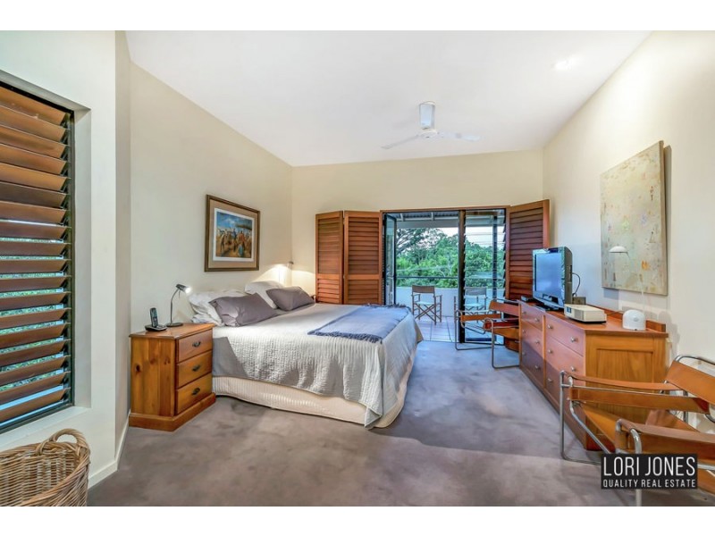37 Dennis Street, Indooroopilly QLD 4068
