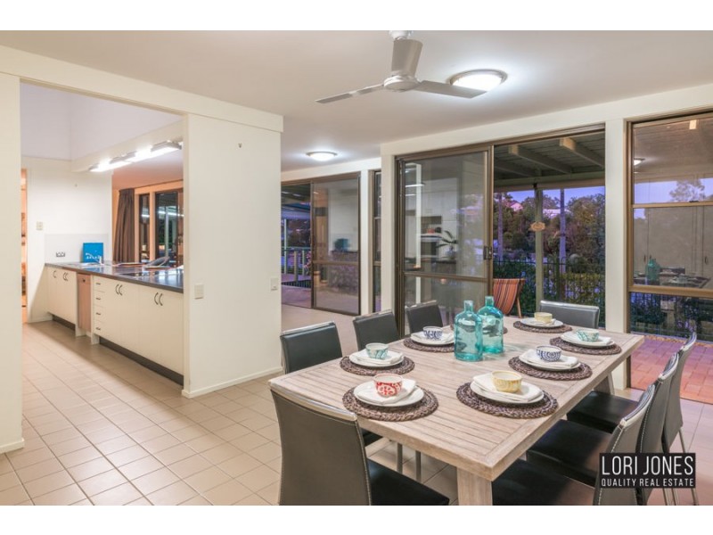 86 Carinya Street, Indooroopilly QLD 4068