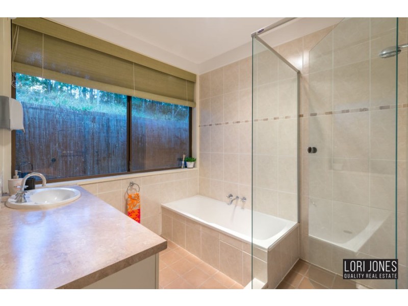 86 Carinya Street, Indooroopilly QLD 4068