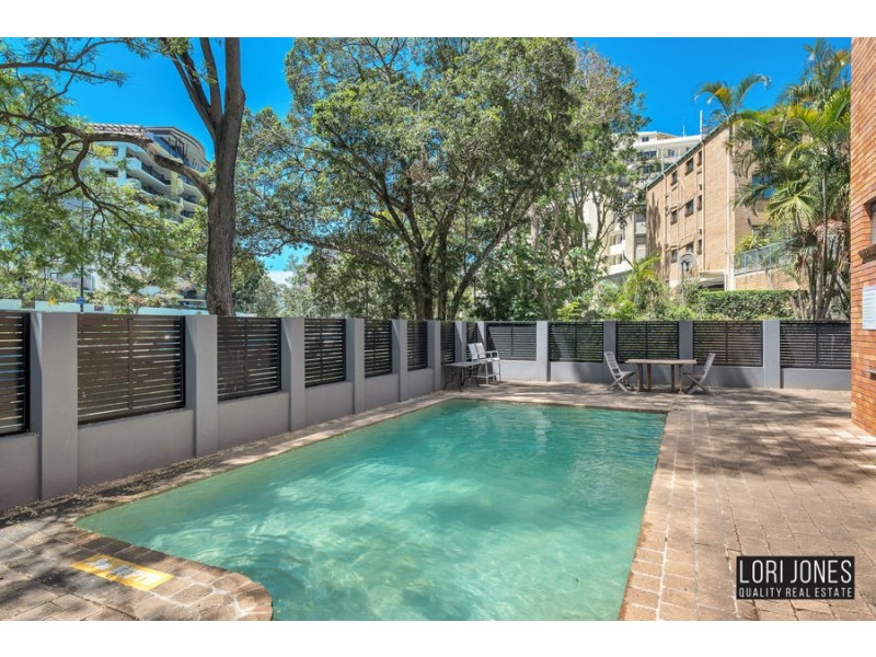 17/9 Land Street, Toowong QLD 4066