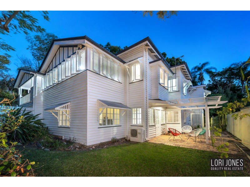 31 Dennis Street, Indooroopilly QLD 4068