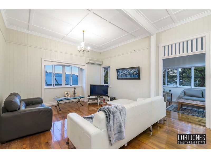 31 Dennis Street, Indooroopilly QLD 4068