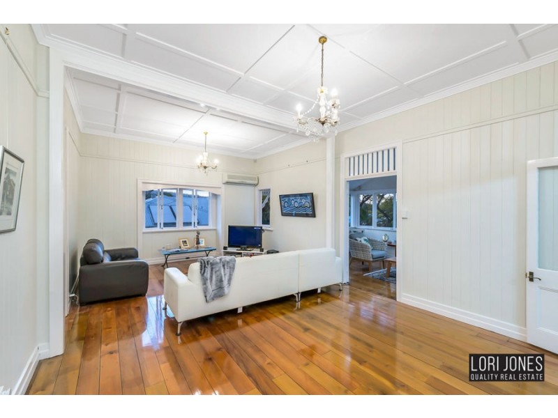 31 Dennis Street, Indooroopilly QLD 4068