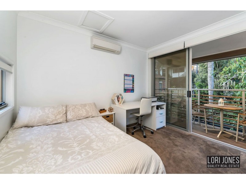 1/22 Rennie Street, Indooroopilly QLD 4068