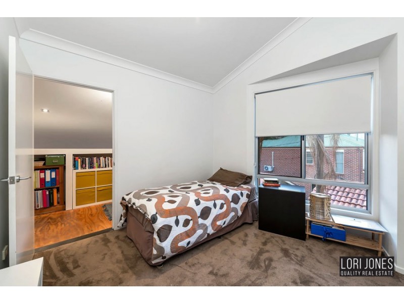 1/22 Rennie Street, Indooroopilly QLD 4068