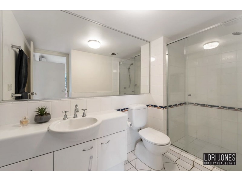 2/29 Ascog Terrace, Toowong QLD 4066