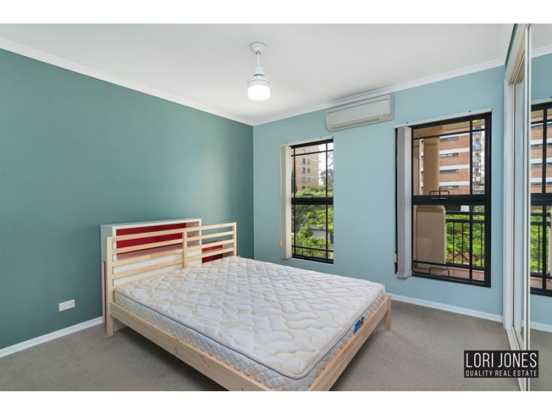 10/127 Macquarie Street, St Lucia QLD 4067