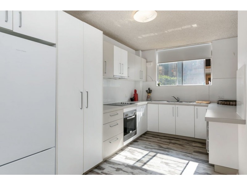 4/136 Macquarie Street, St Lucia QLD 4067