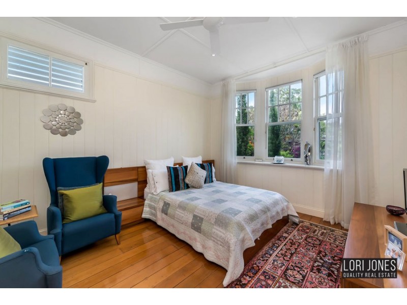 5A River Park Place, Fig Tree Pocket QLD 4069