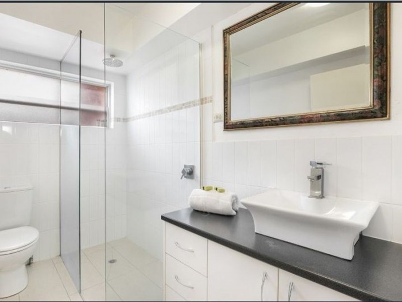 1/36 Ruskin Street, Taringa QLD 4068