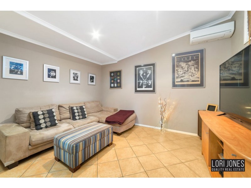 16 Sprenger Street, Fig Tree Pocket QLD 4069